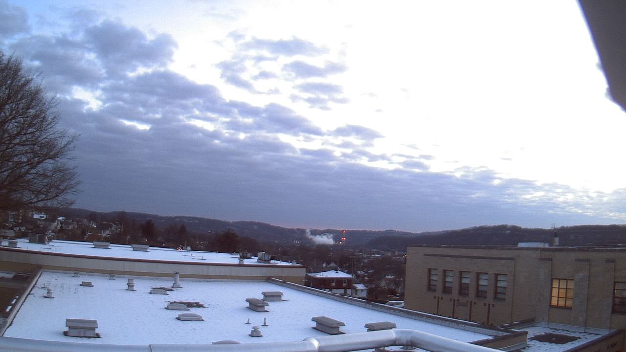 Thumbnail for current weather camera view from Roy A Hunt Elementary School in Arnold, Pennsylvania