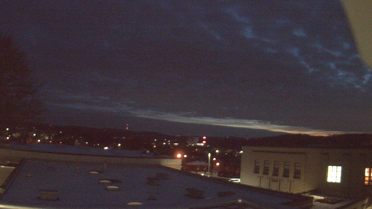 Thumbnail for current weather camera view from Roy A Hunt Elementary School in Arnold, Pennsylvania