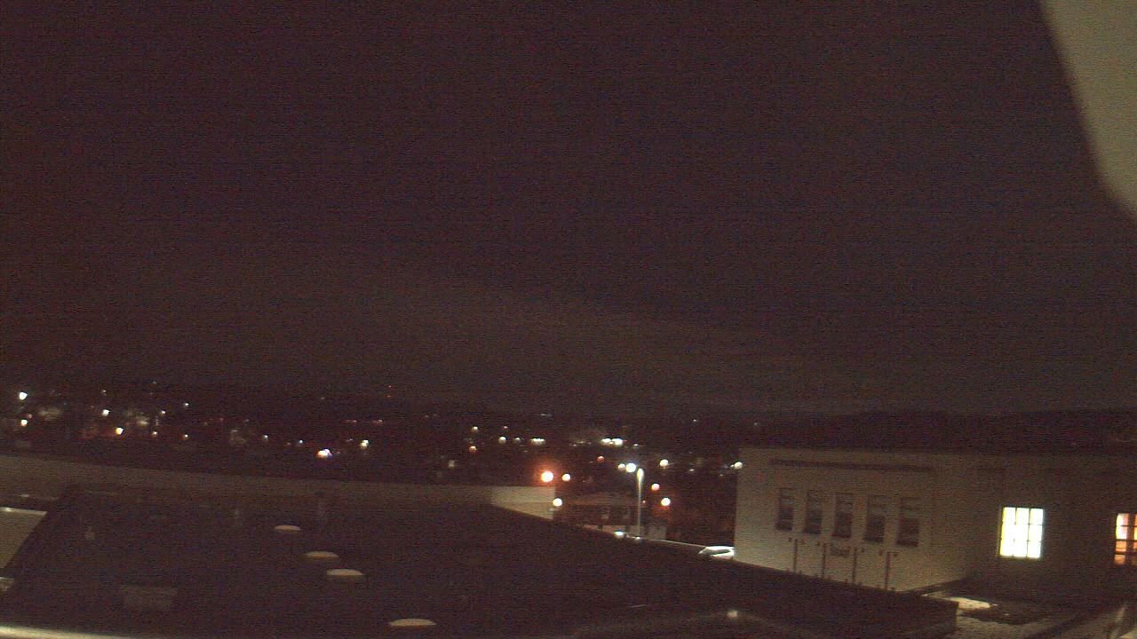 Thumbnail for current weather camera view from Roy A Hunt Elementary School in Arnold, Pennsylvania