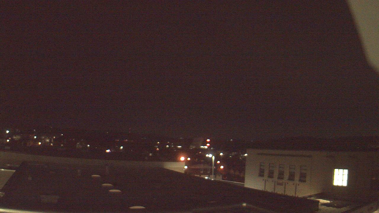 Thumbnail for current weather camera view from Roy A Hunt Elementary School in Arnold, Pennsylvania