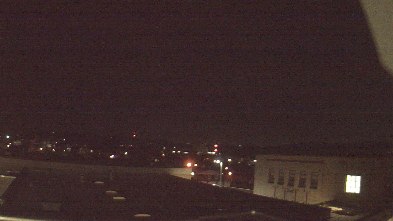 Thumbnail for current weather camera view from Roy A Hunt Elementary School in Arnold, Pennsylvania