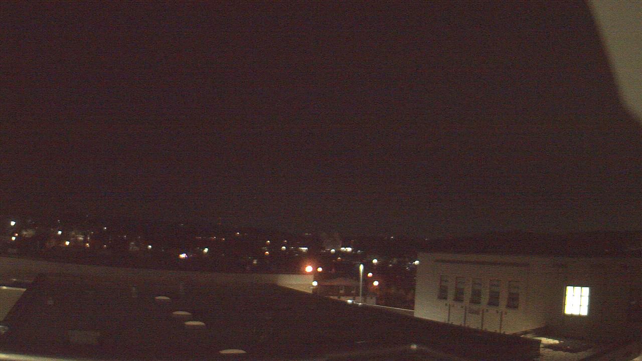Thumbnail for current weather camera view from Roy A Hunt Elementary School in Arnold, Pennsylvania
