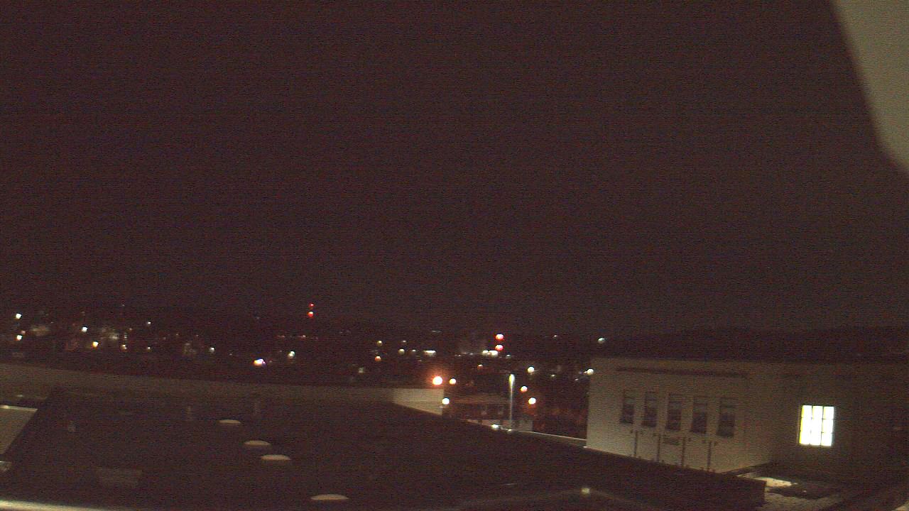 Thumbnail for current weather camera view from Roy A Hunt Elementary School in Arnold, Pennsylvania