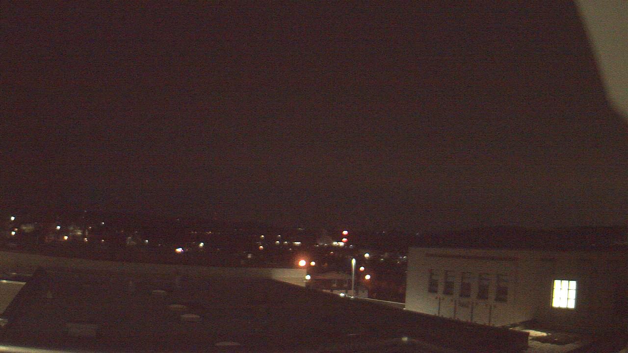 Thumbnail for current weather camera view from Roy A Hunt Elementary School in Arnold, Pennsylvania