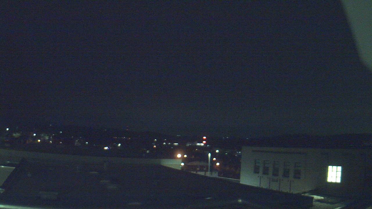 Thumbnail for current weather camera view from Roy A Hunt Elementary School in Arnold, Pennsylvania