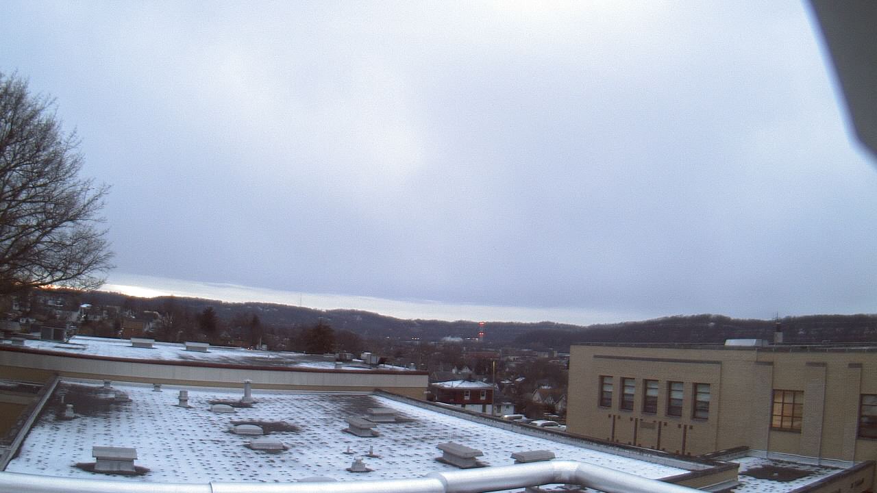 Thumbnail for current weather camera view from Roy A Hunt Elementary School in Arnold, Pennsylvania