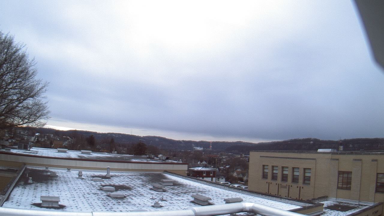 Thumbnail for current weather camera view from Roy A Hunt Elementary School in Arnold, Pennsylvania