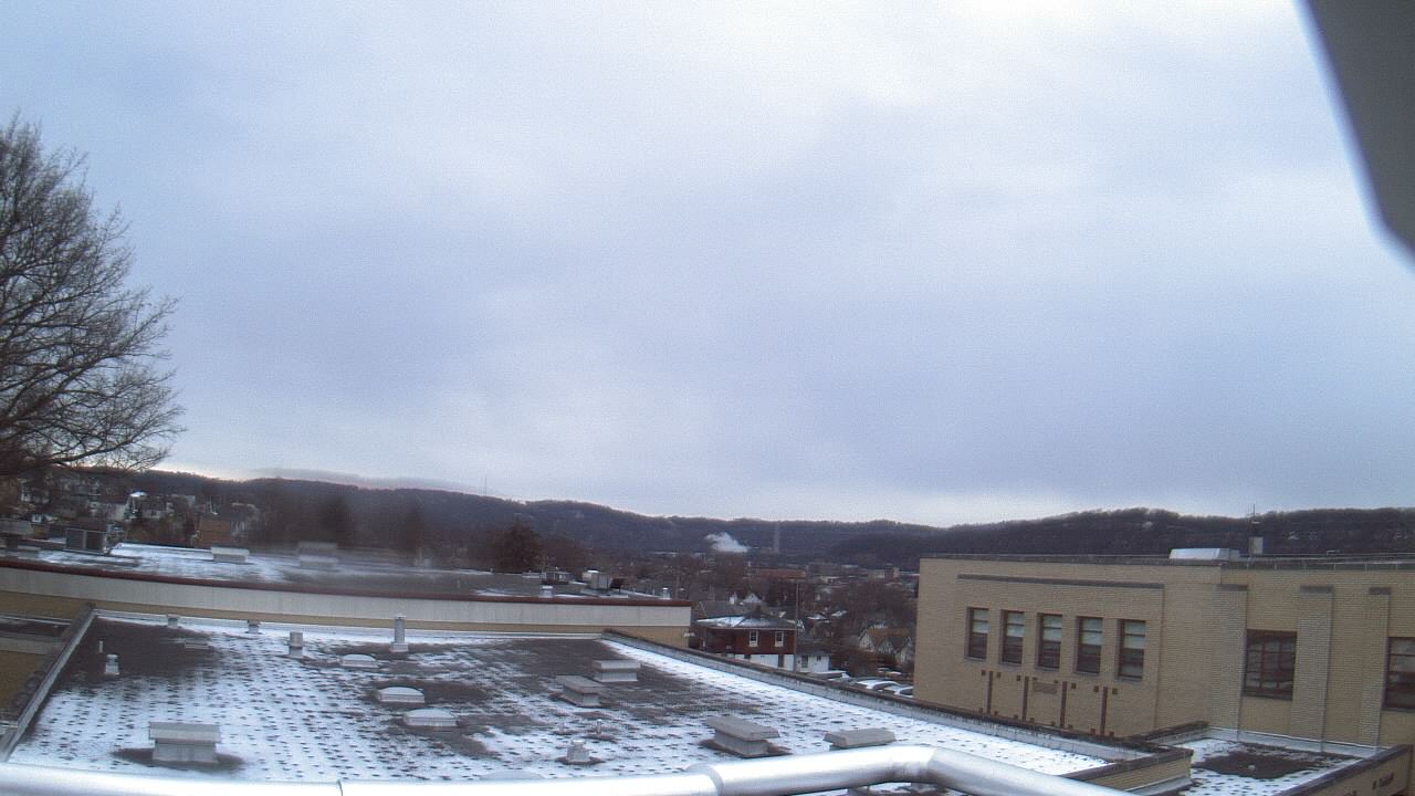 Thumbnail for current weather camera view from Roy A Hunt Elementary School in Arnold, Pennsylvania