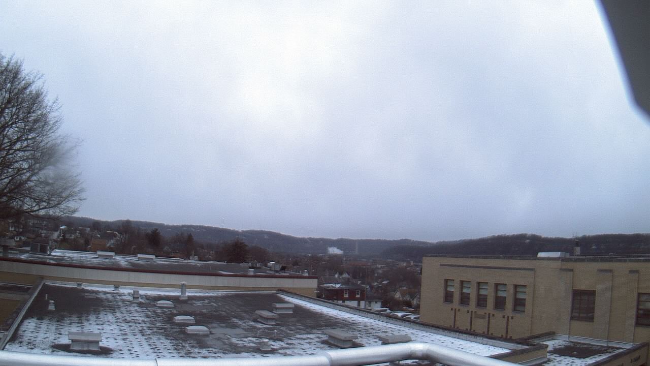 Thumbnail for current weather camera view from Roy A Hunt Elementary School in Arnold, Pennsylvania