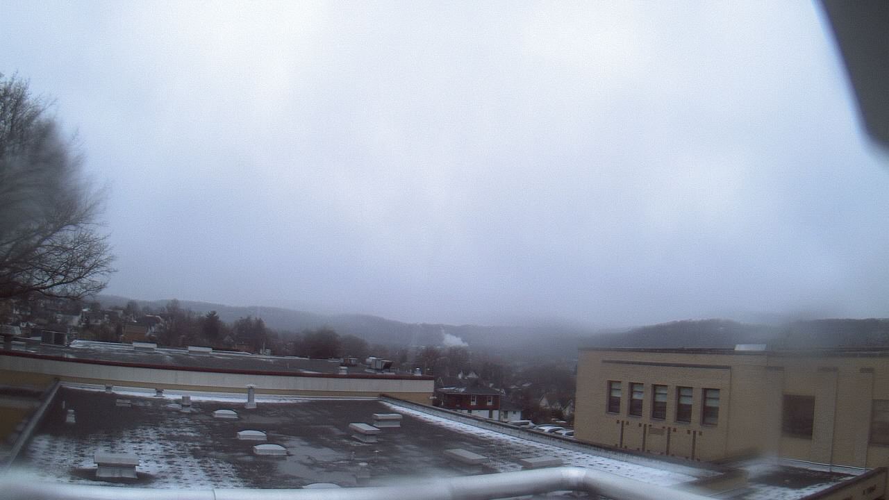 Thumbnail for current weather camera view from Roy A Hunt Elementary School in Arnold, Pennsylvania
