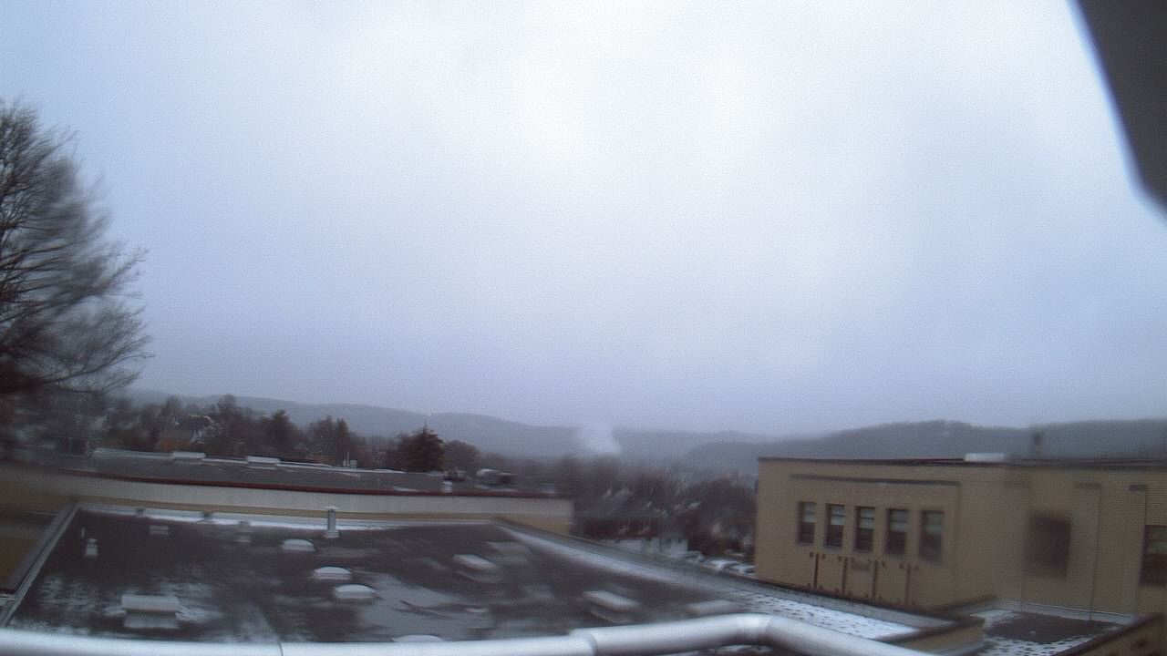 Thumbnail for current weather camera view from Roy A Hunt Elementary School in Arnold, Pennsylvania