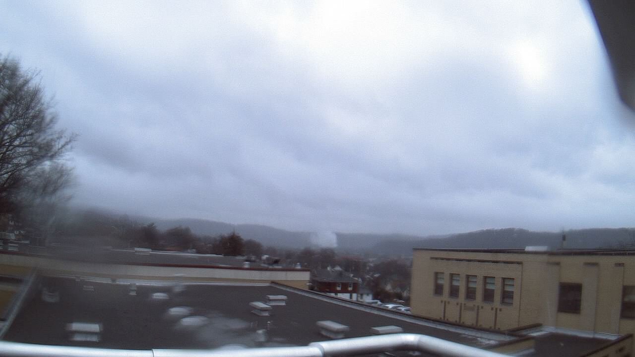 Thumbnail for current weather camera view from Roy A Hunt Elementary School in Arnold, Pennsylvania