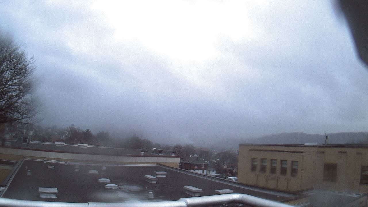 Thumbnail for current weather camera view from Roy A Hunt Elementary School in Arnold, Pennsylvania