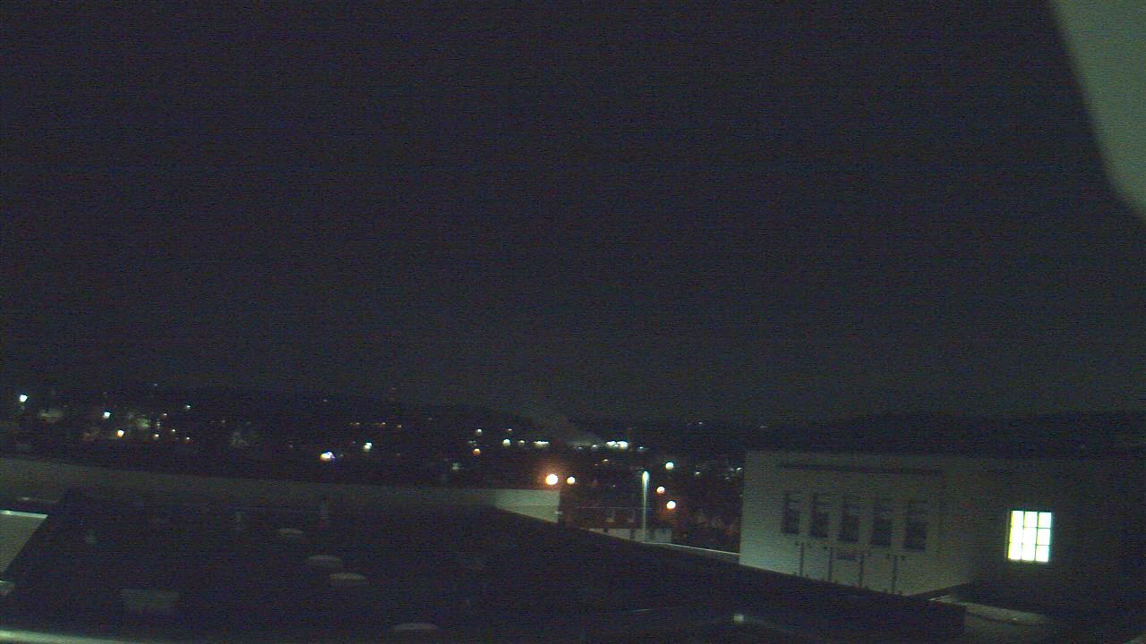 Thumbnail for current weather camera view from Roy A Hunt Elementary School in Arnold, Pennsylvania