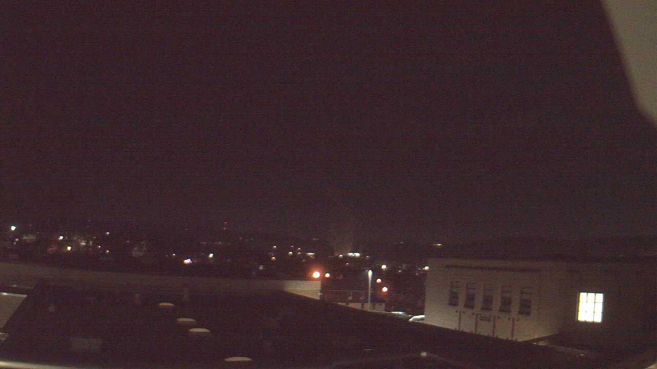 Thumbnail for current weather camera view from Roy A Hunt Elementary School in Arnold, Pennsylvania