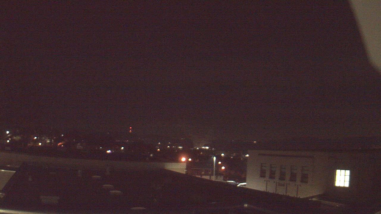 Thumbnail for current weather camera view from Roy A Hunt Elementary School in Arnold, Pennsylvania