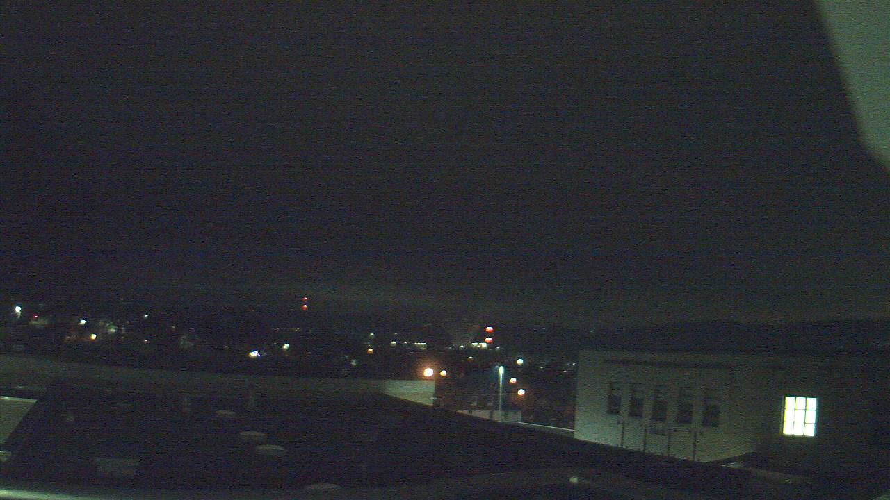 Thumbnail for current weather camera view from Roy A Hunt Elementary School in Arnold, Pennsylvania