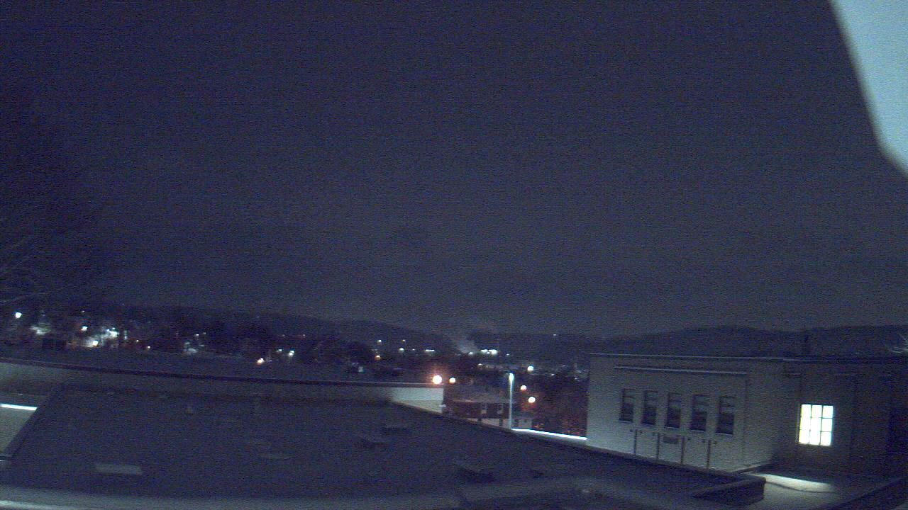 Thumbnail for current weather camera view from Roy A Hunt Elementary School in Arnold, Pennsylvania