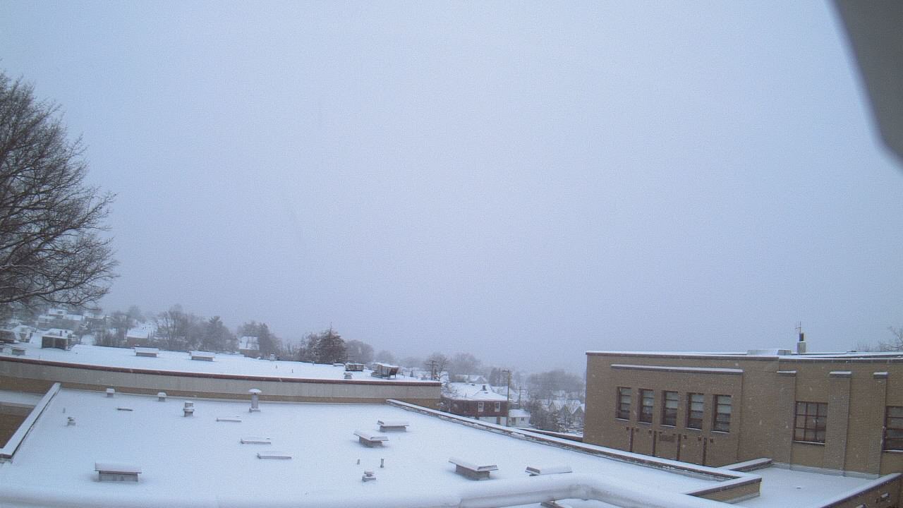 Thumbnail for current weather camera view from Roy A Hunt Elementary School in Arnold, Pennsylvania