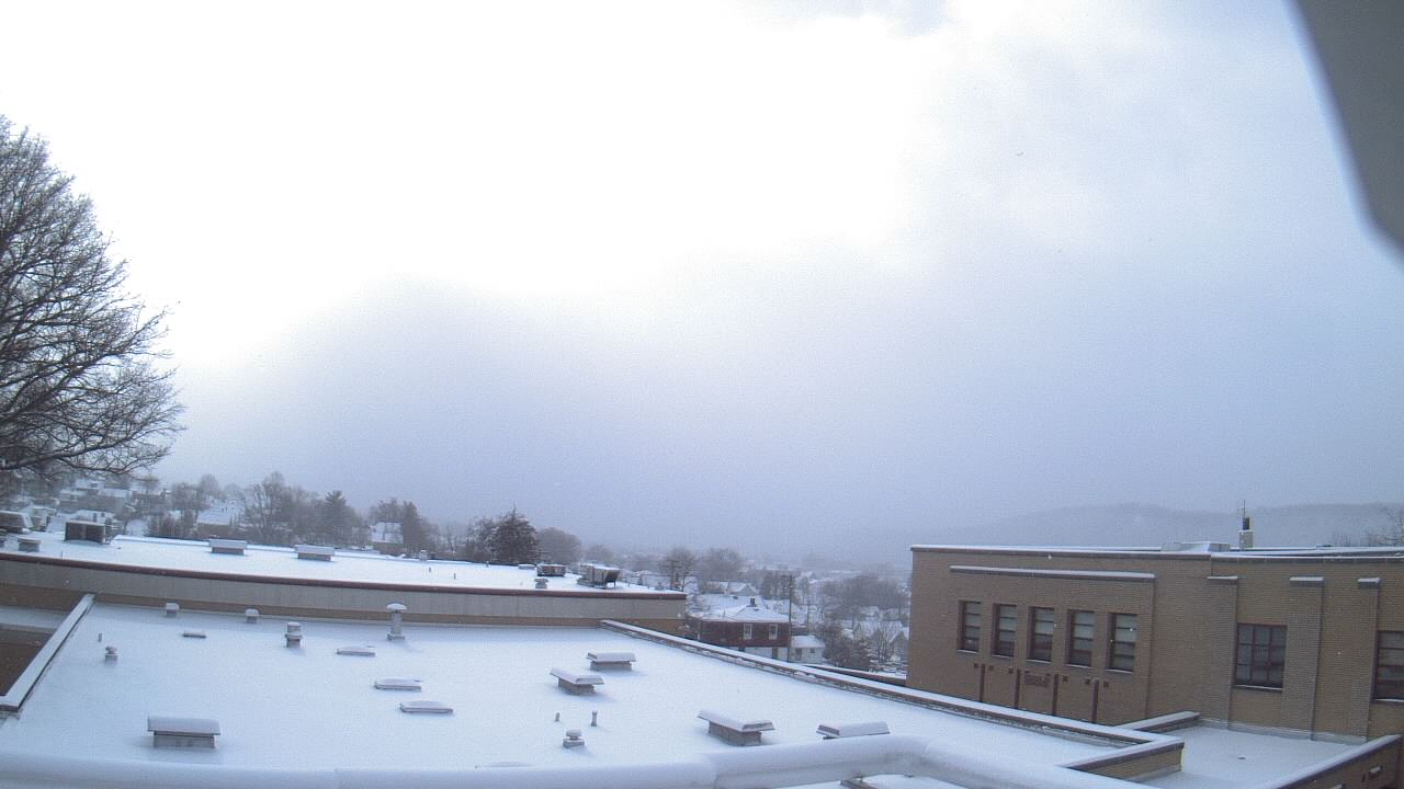 Thumbnail for current weather camera view from Roy A Hunt Elementary School in Arnold, Pennsylvania
