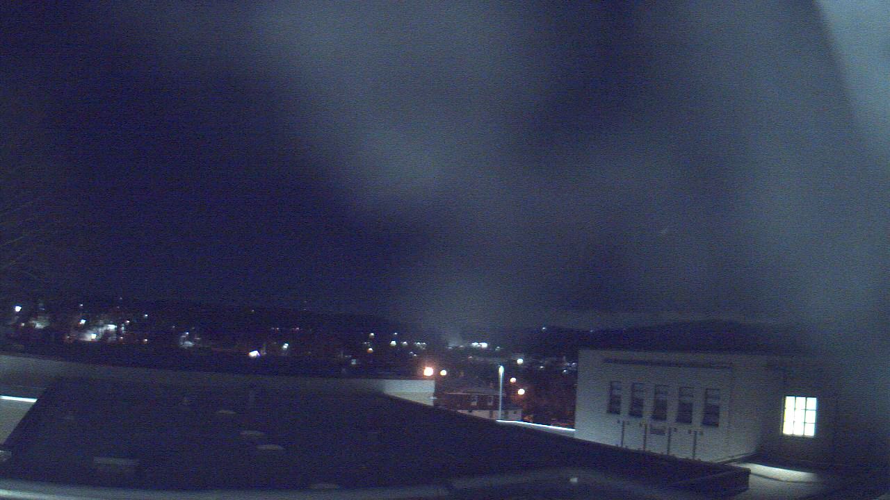 Thumbnail for current weather camera view from Roy A Hunt Elementary School in Arnold, Pennsylvania