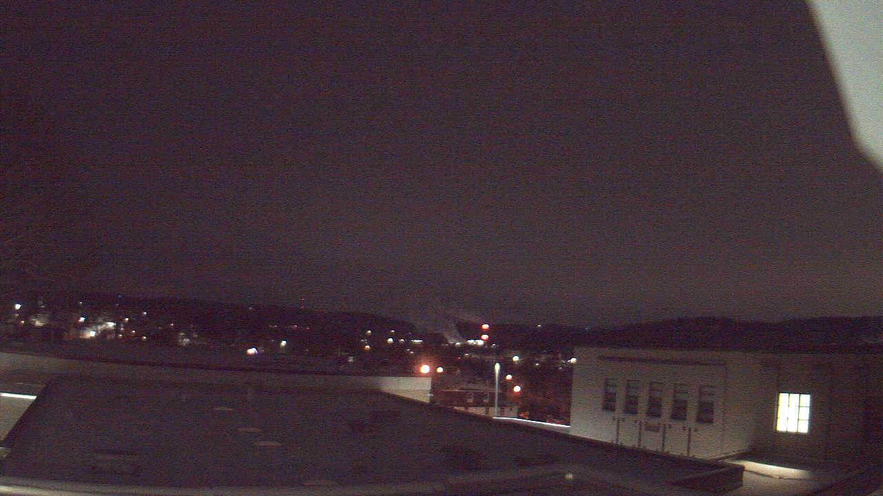Thumbnail for current weather camera view from Roy A Hunt Elementary School in Arnold, Pennsylvania