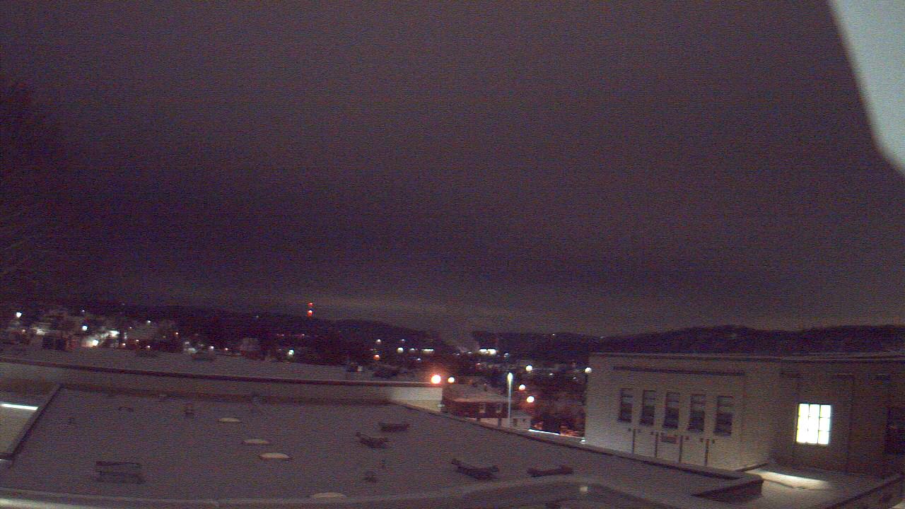 Thumbnail for current weather camera view from Roy A Hunt Elementary School in Arnold, Pennsylvania