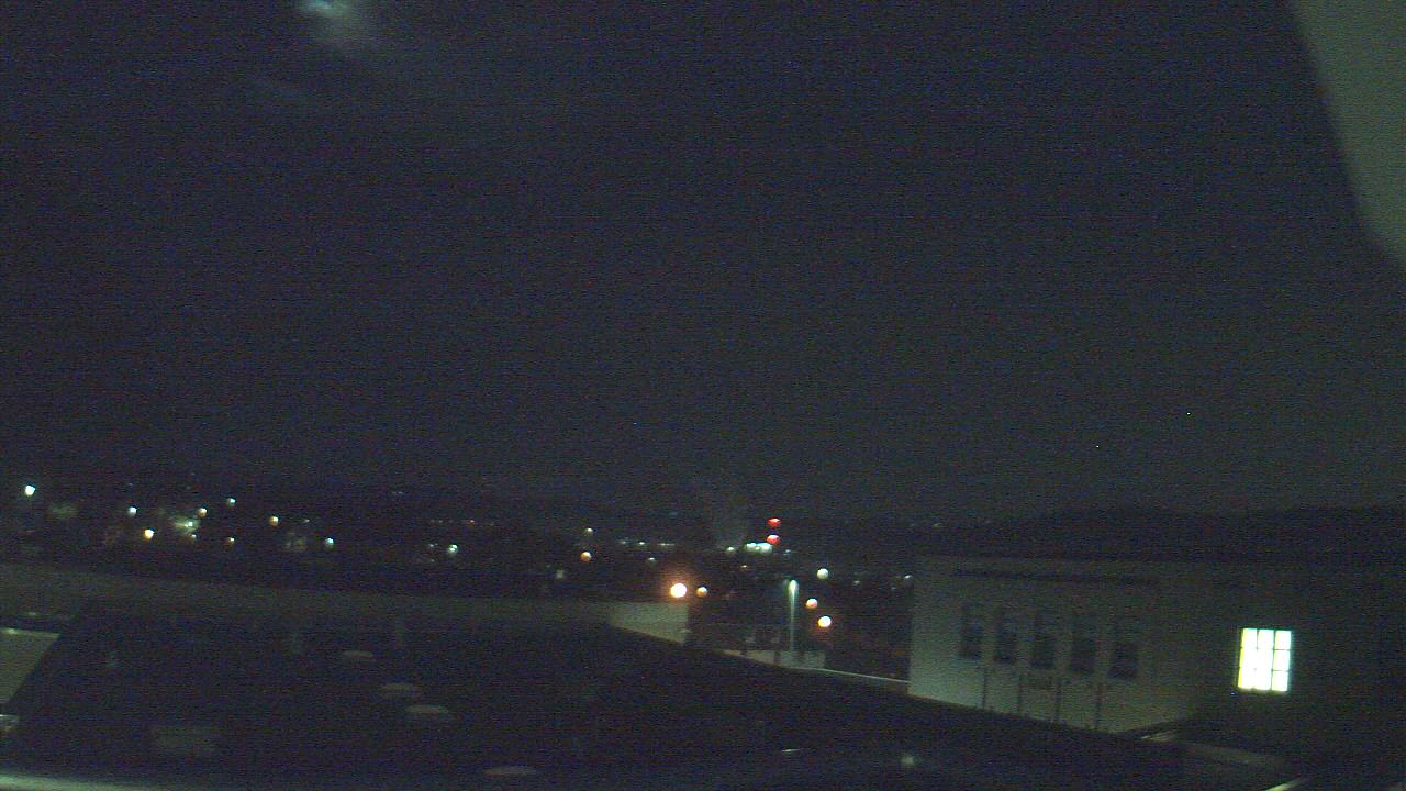 Thumbnail for current weather camera view from Roy A Hunt Elementary School in Arnold, Pennsylvania