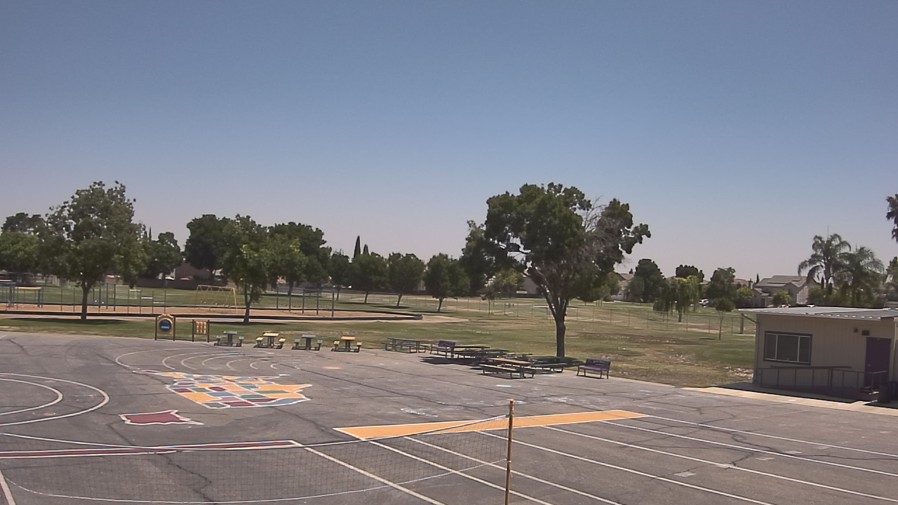Thumbnail for current weather camera view from Von Renner Elementary School in Newman, California