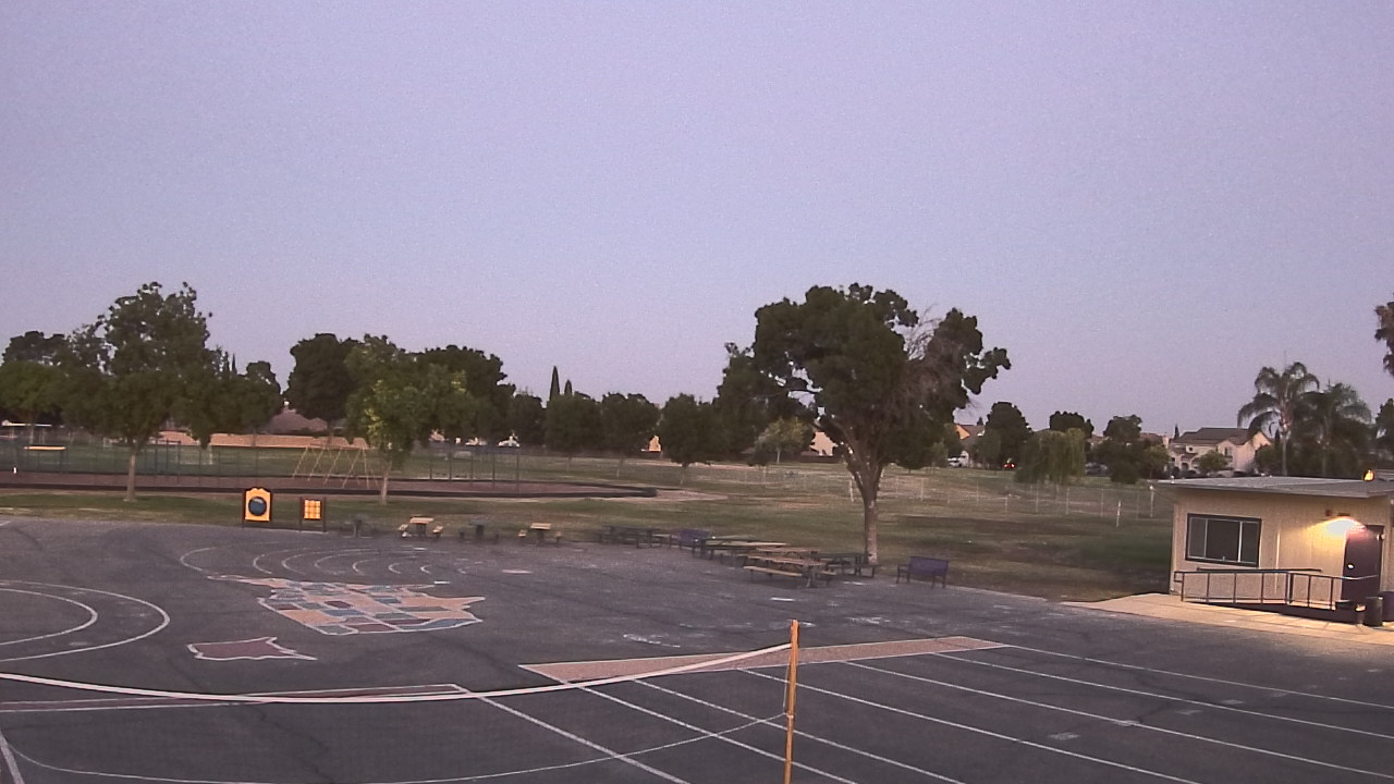 Thumbnail for current weather camera view from Von Renner Elementary School in Newman, California
