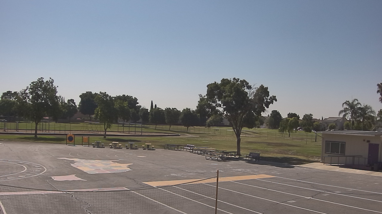 Thumbnail for current weather camera view from Von Renner Elementary School in Newman, California
