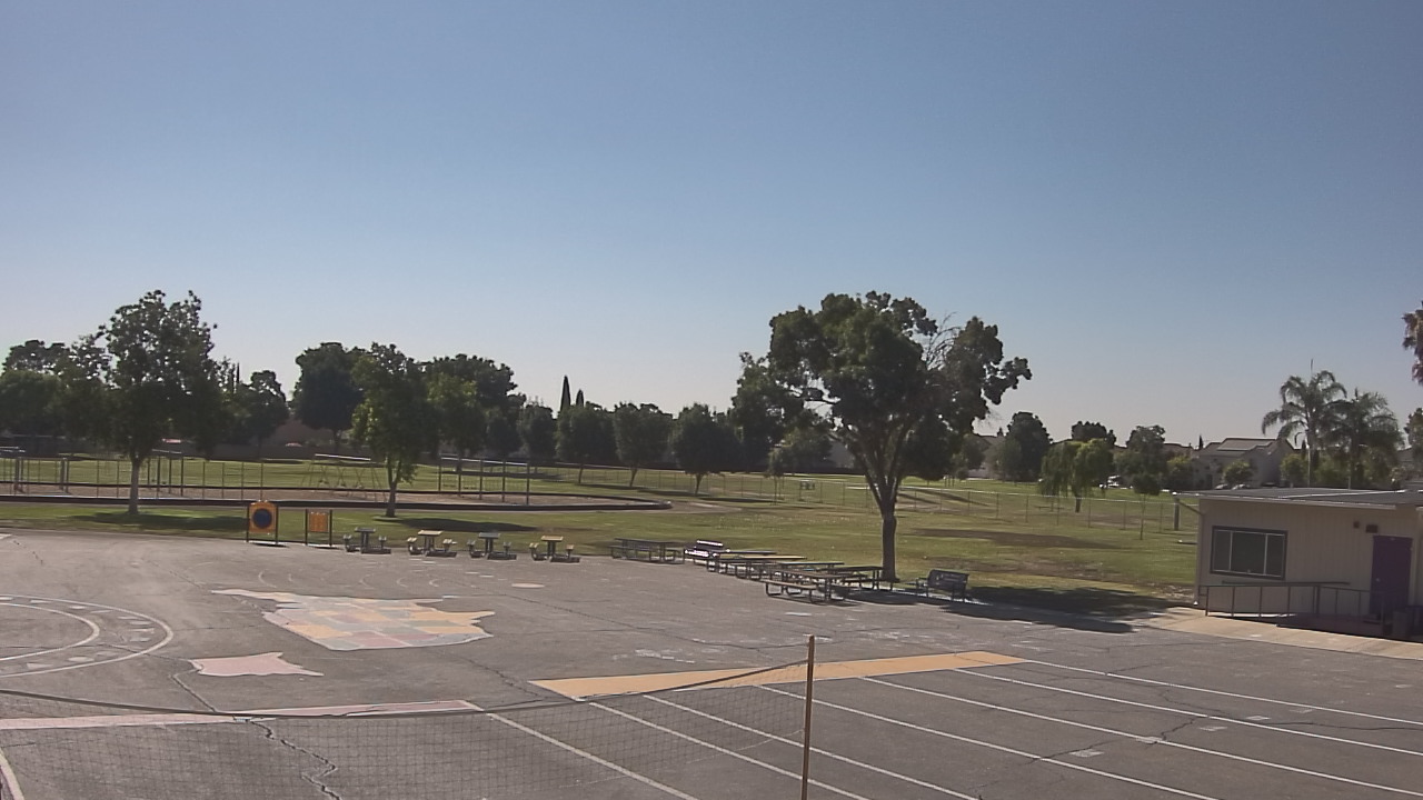 Thumbnail for current weather camera view from Von Renner Elementary School in Newman, California