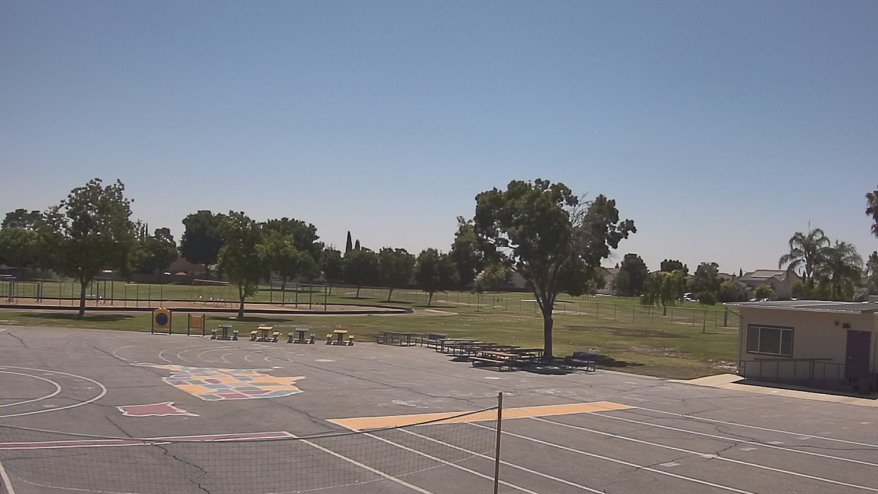Thumbnail for current weather camera view from Von Renner Elementary School in Newman, California