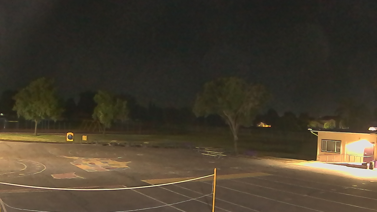 Thumbnail for current weather camera view from Von Renner Elementary School in Newman, California