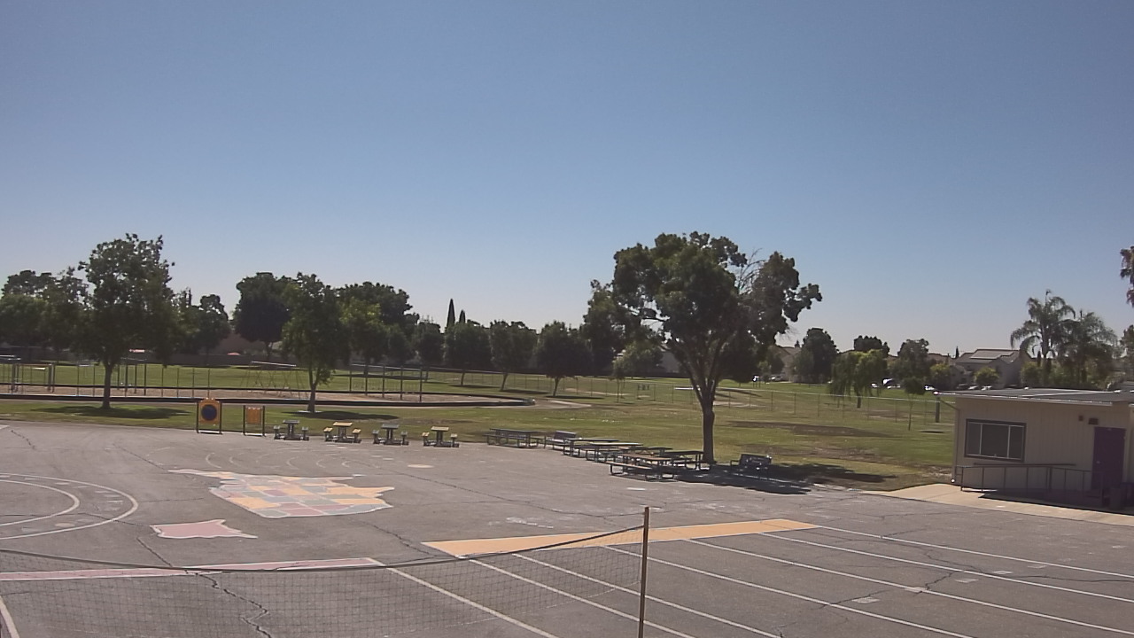 Thumbnail for current weather camera view from Von Renner Elementary School in Newman, California