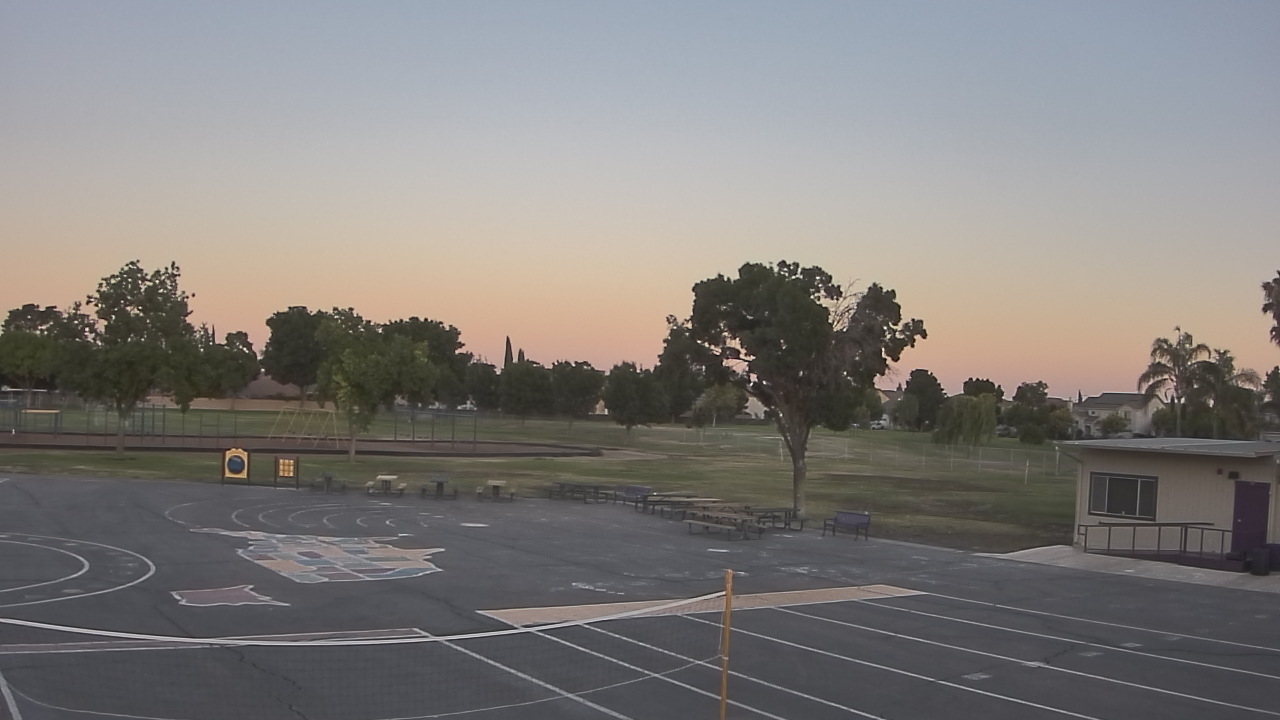 Thumbnail for current weather camera view from Von Renner Elementary School in Newman, California
