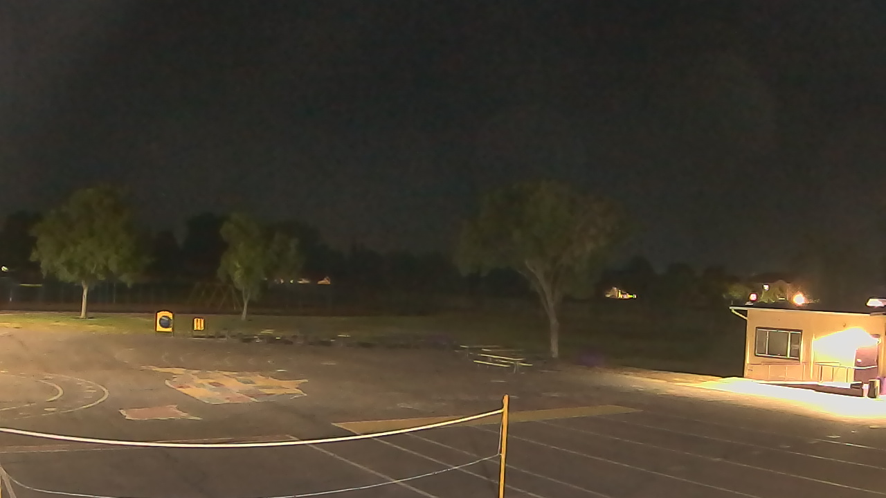 Thumbnail for current weather camera view from Von Renner Elementary School in Newman, California