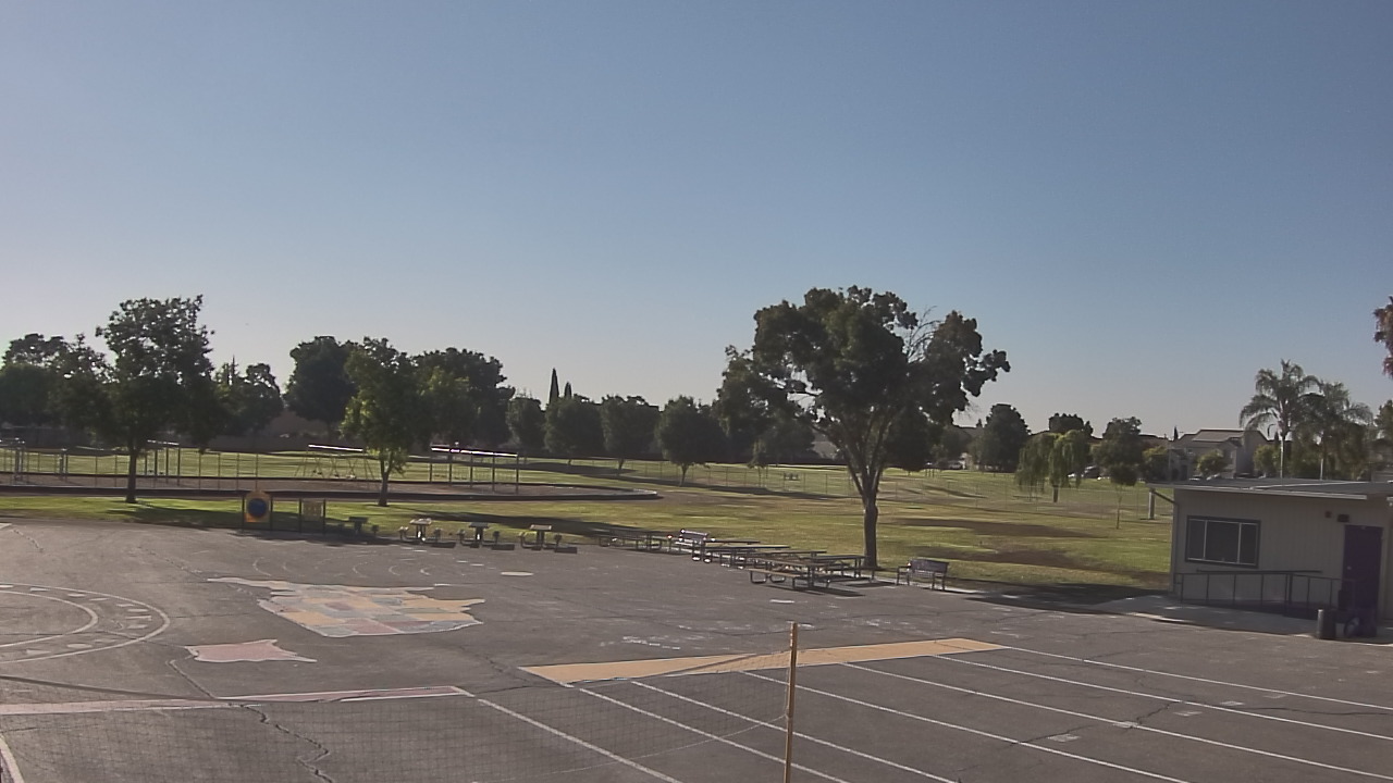 Thumbnail for current weather camera view from Von Renner Elementary School in Newman, California