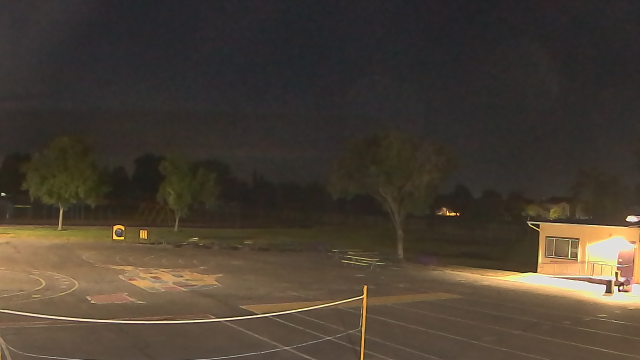 Thumbnail for current weather camera view from Von Renner Elementary School in Newman, California