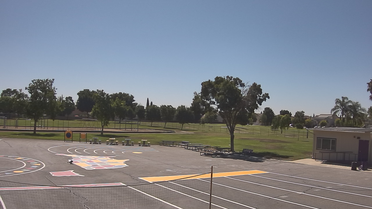 Thumbnail for current weather camera view from Von Renner Elementary School in Newman, California
