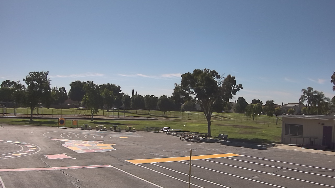 Thumbnail for current weather camera view from Von Renner Elementary School in Newman, California