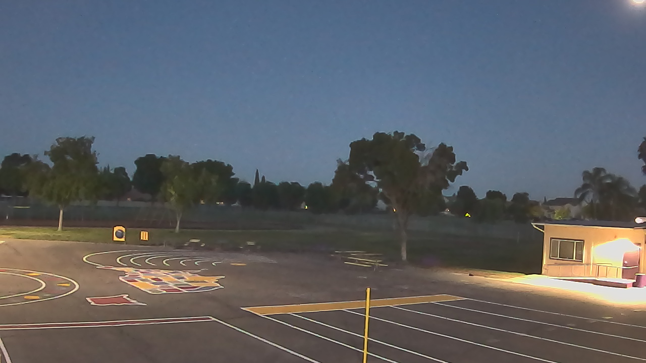 Thumbnail for current weather camera view from Von Renner Elementary School in Newman, California