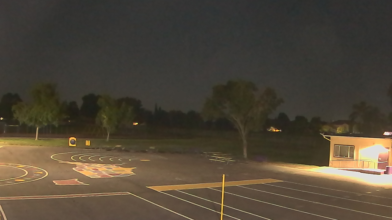 Thumbnail for current weather camera view from Von Renner Elementary School in Newman, California