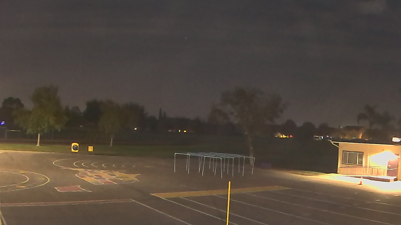 Thumbnail for current weather camera view from Von Renner Elementary School in Newman, California