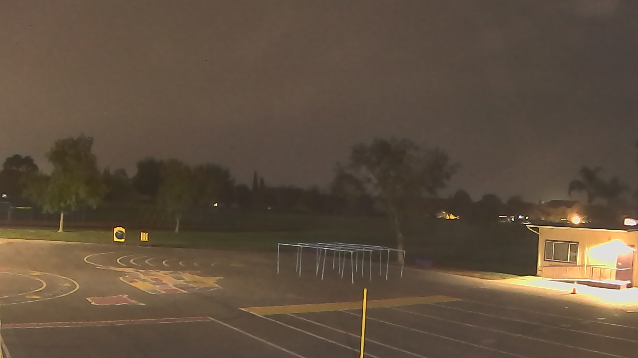 Thumbnail for current weather camera view from Von Renner Elementary School in Newman, California