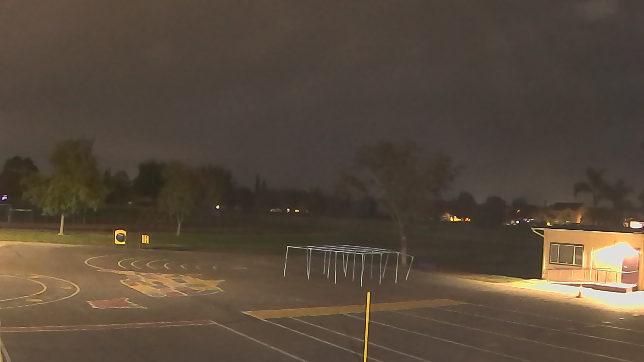 Thumbnail for current weather camera view from Von Renner Elementary School in Newman, California