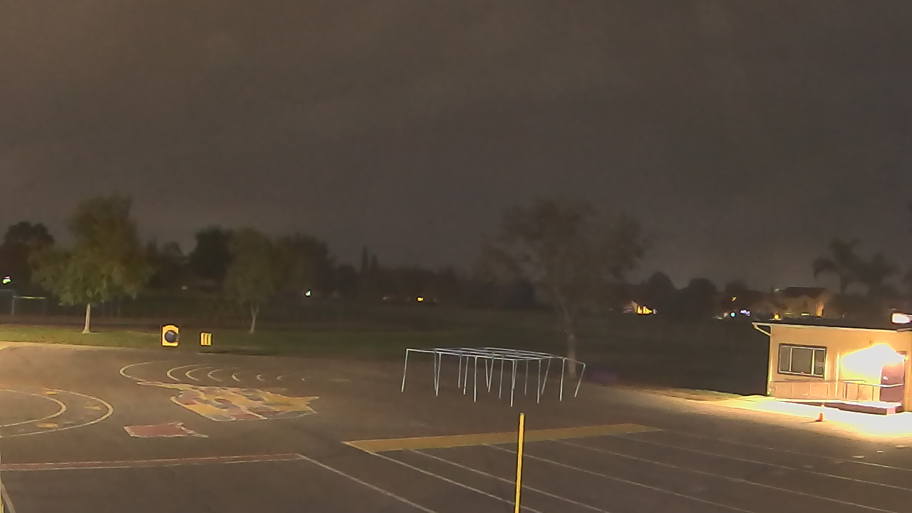 Thumbnail for current weather camera view from Von Renner Elementary School in Newman, California