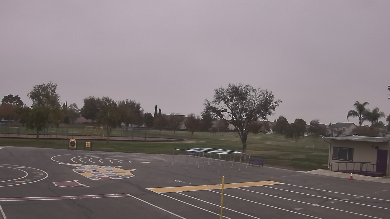 Thumbnail for current weather camera view from Von Renner Elementary School in Newman, California