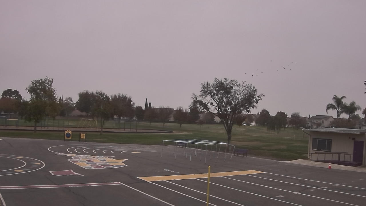 Thumbnail for current weather camera view from Von Renner Elementary School in Newman, California
