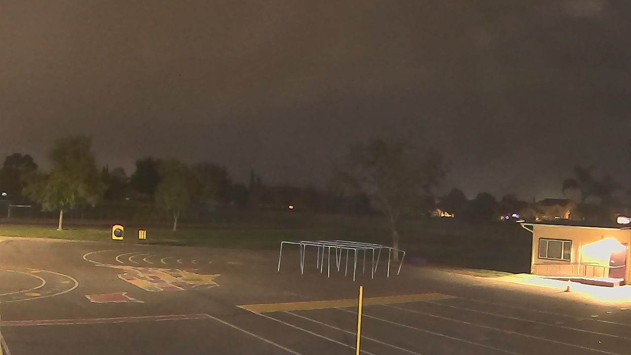 Thumbnail for current weather camera view from Von Renner Elementary School in Newman, California